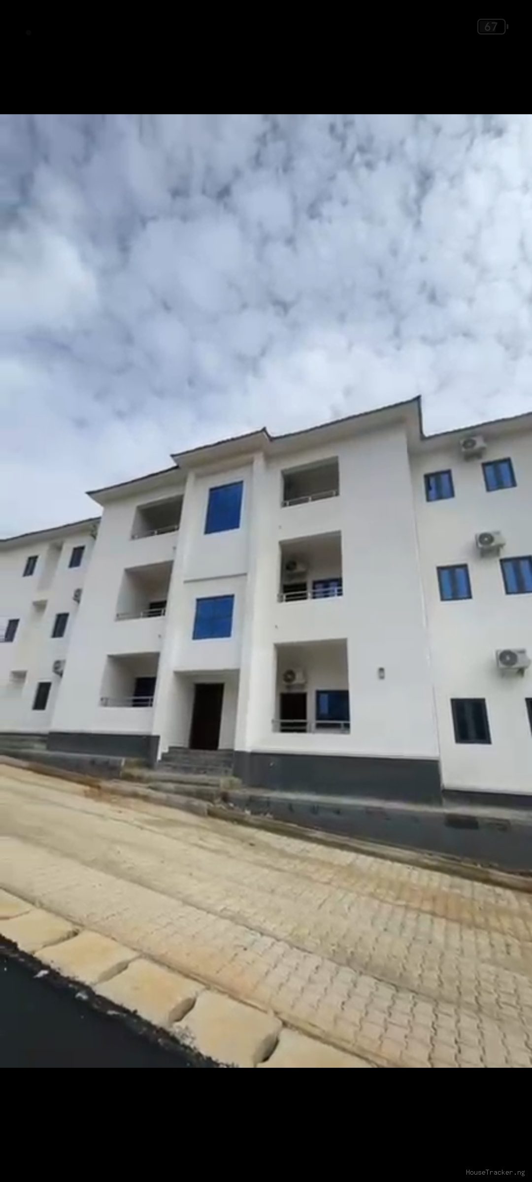 3 bedroom service apartment